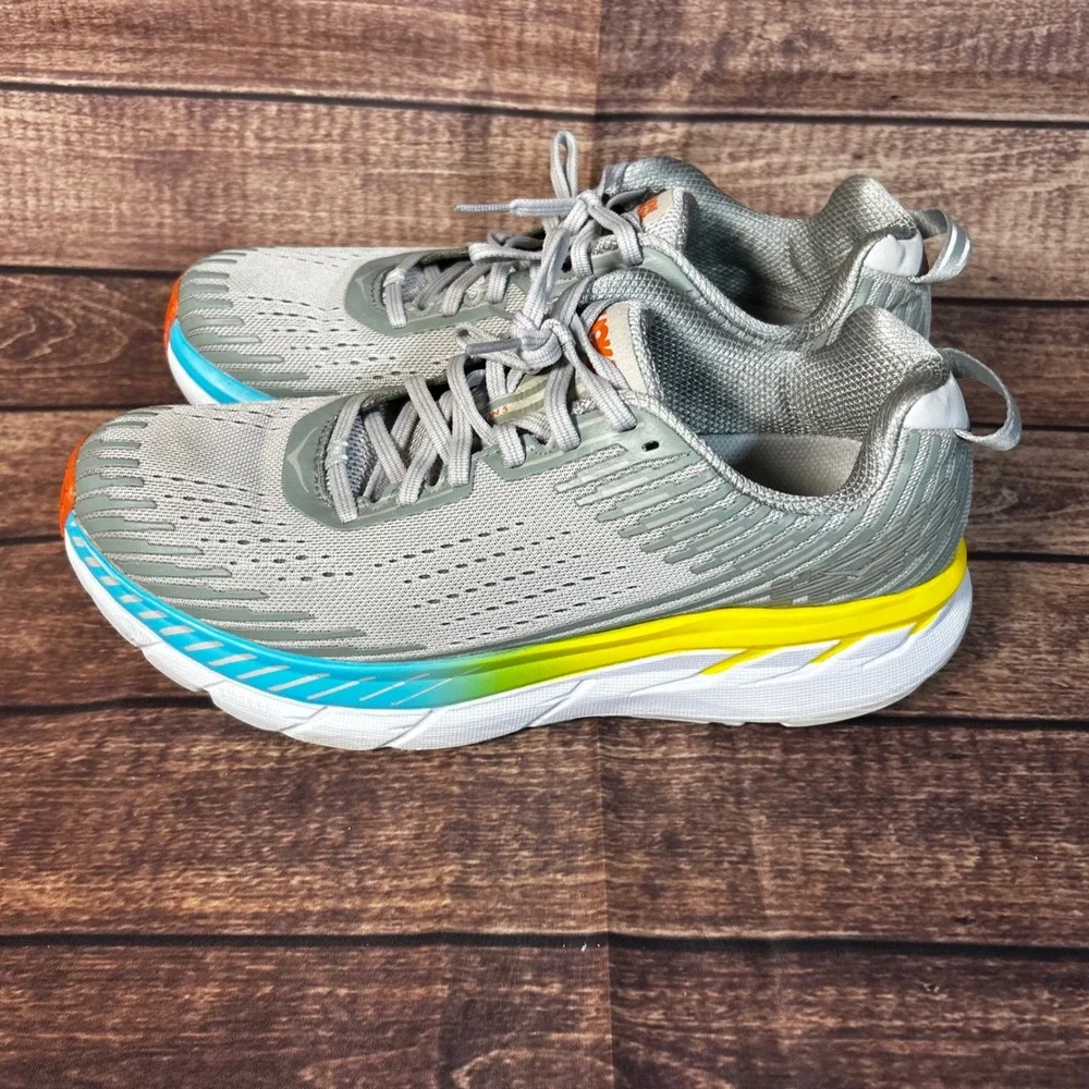 Hoka One One Clifton 5 Womens 10.5 Running Shoes Vapor Blue Wrought Iron 1093756
